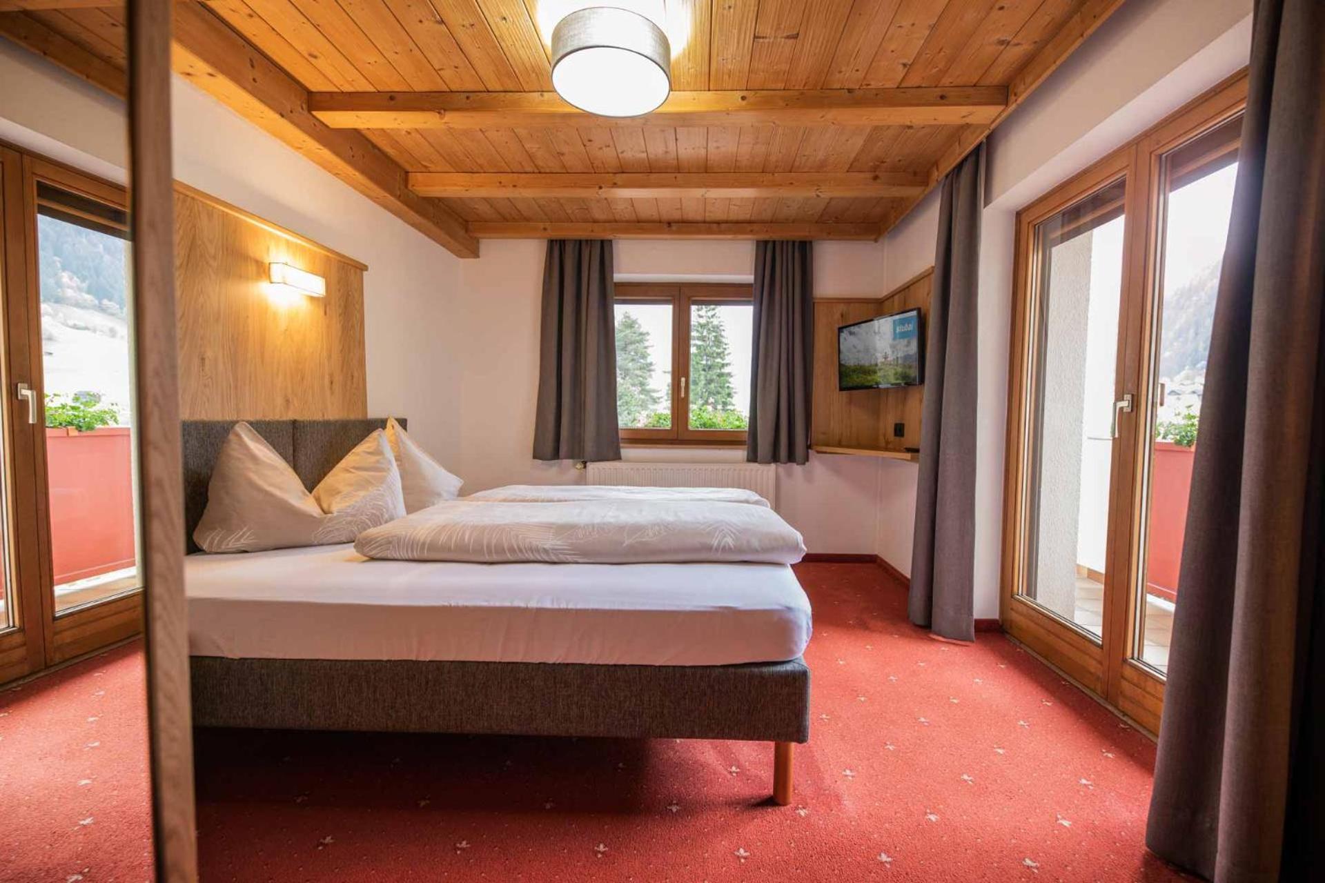 Bed and Breakfast Haus Steinbock Нойштифт-им-Штубайталь Экстерьер фото