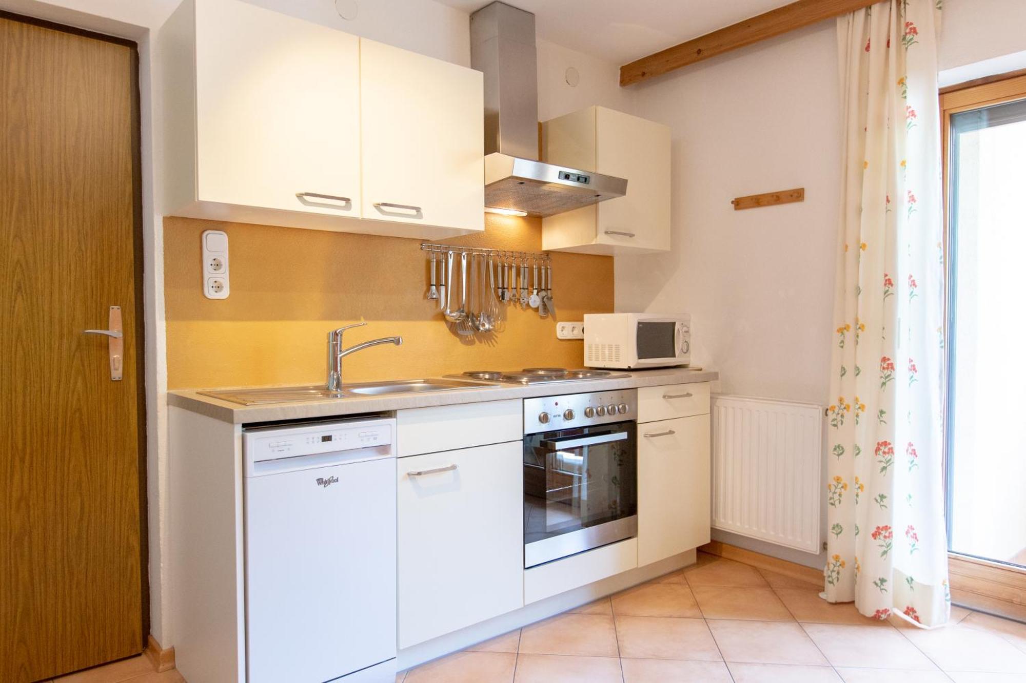 Bed and Breakfast Haus Steinbock Нойштифт-им-Штубайталь Экстерьер фото