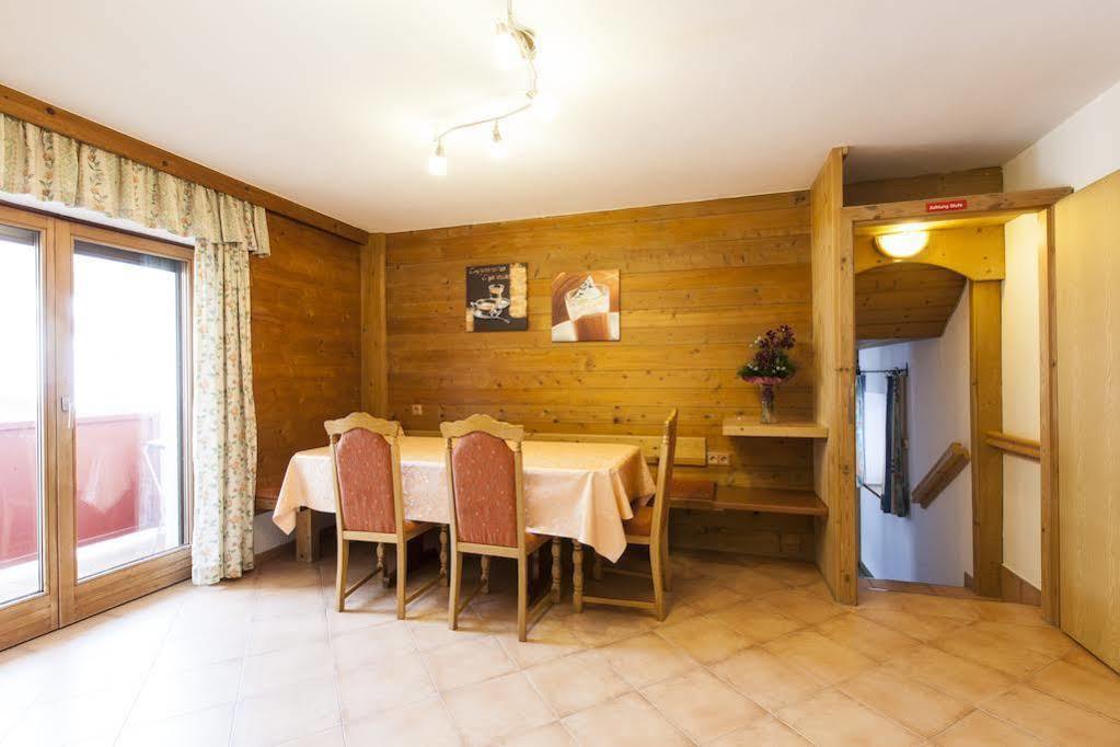 Bed and Breakfast Haus Steinbock Нойштифт-им-Штубайталь Экстерьер фото